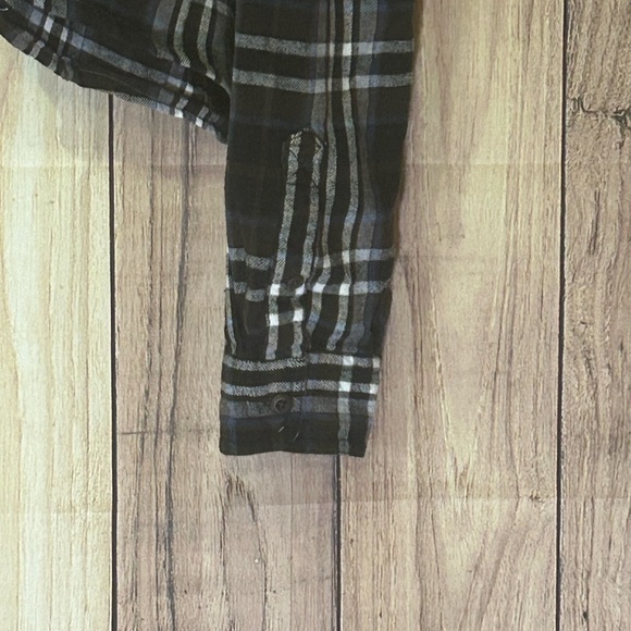 NWT Upcycled Michigan State Flannel Tee size medium to large - Picture 4 of 6